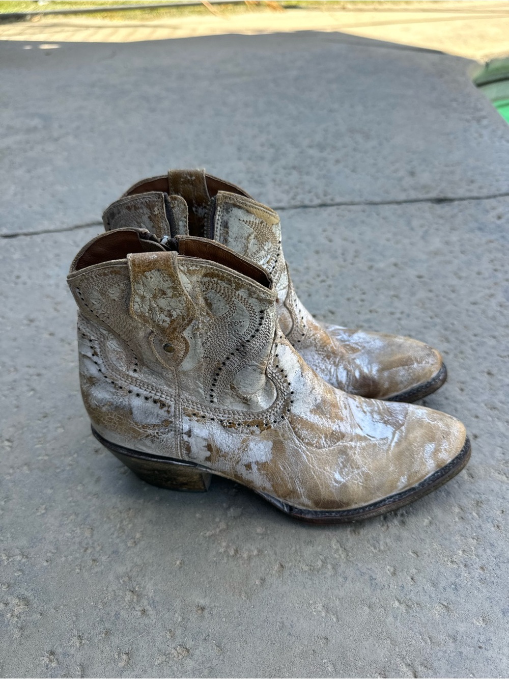 Lucchese leather cowgirl boots distressed size 8 - Picture 2 of 11